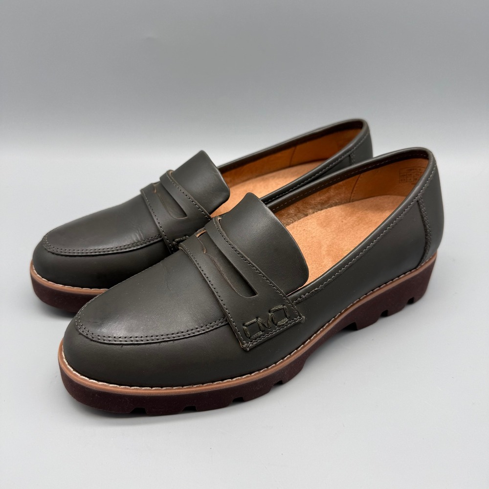 Vionic Cheryl II Loafers Women 6.5 Olive Green Leather Lug Sole Orthotic EUC